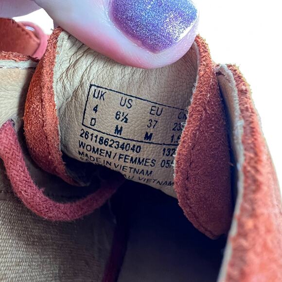 Clarks Desert Boots Women 6.5 Brown Suede Lace Up Ankle Block Heel Casual Bootie - Picture 10 of 10